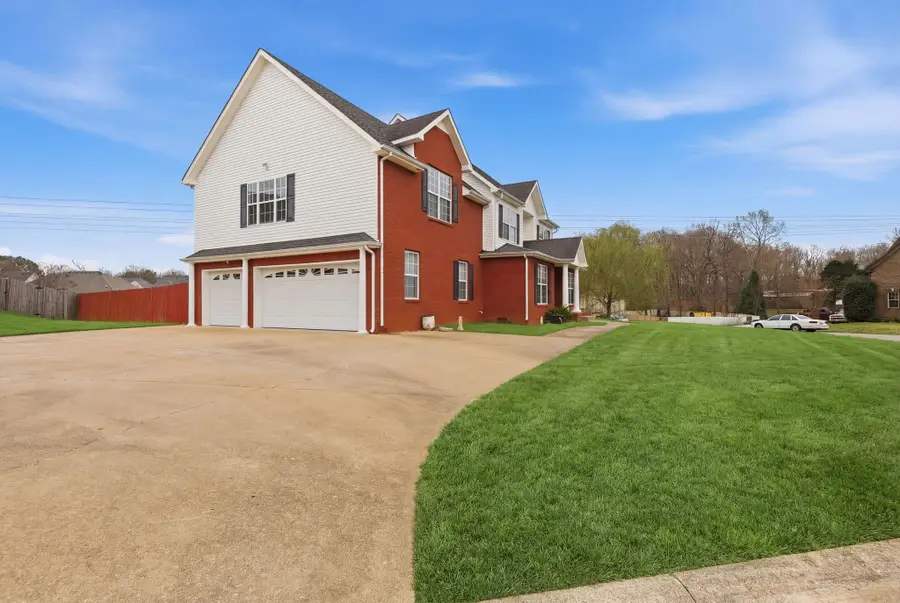 2999 Outfitters Dr, Clarksville, TN 37040 - #2