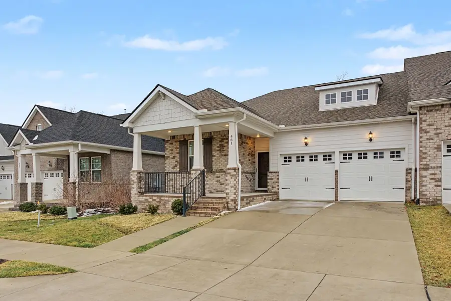 461 Golden Meadow Ln, Hendersonville, TN 37075 - #2