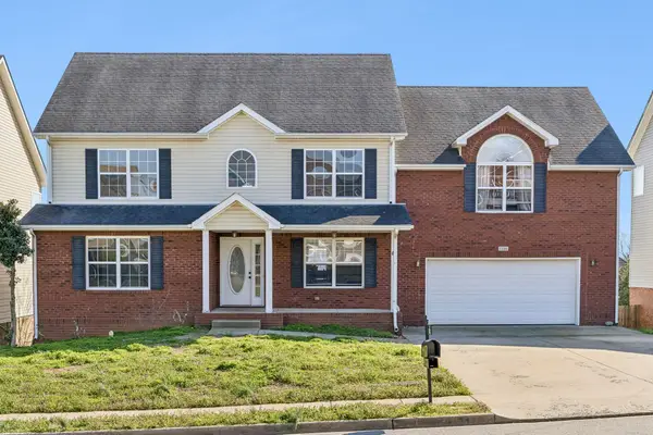 1186 Castlewood Dr, Clarksville, TN 37042