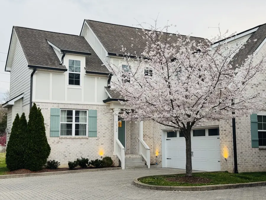 2724 Lakeland Dr, Nashville, TN 37214 - #3