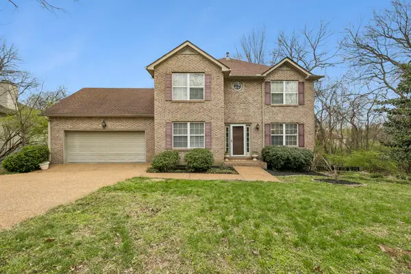 121 Bentree Dr, Hendersonville, TN 37075