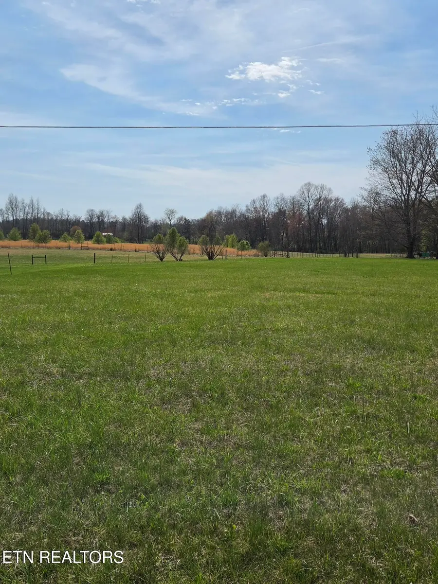 195 Nw Ray Cem Rd, Sparta, TN 38583 - #2