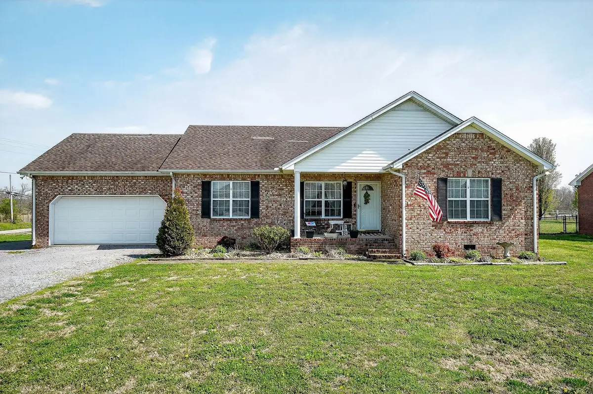 105 Big Hickory Ct, Smithville, TN 37166 - #1