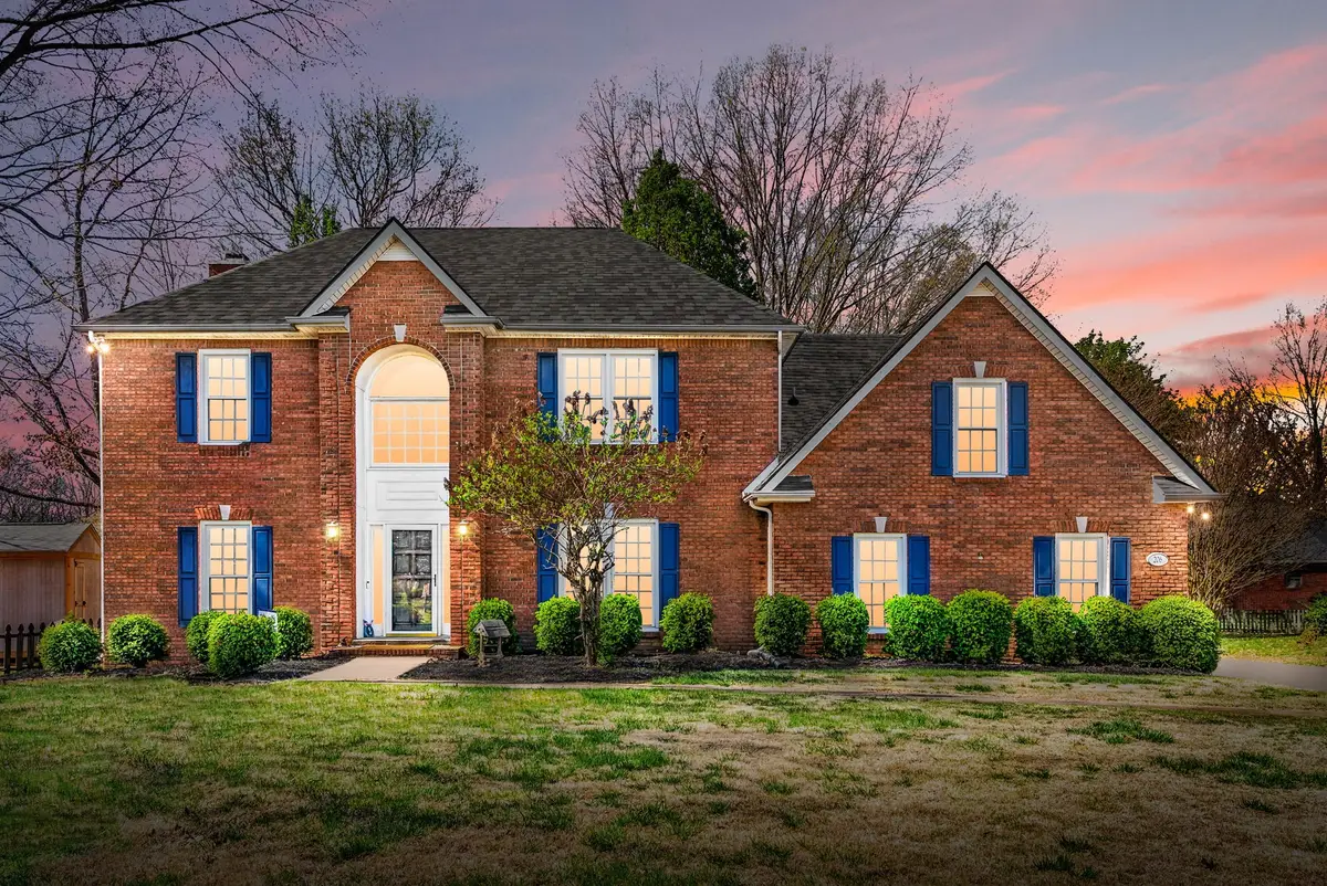 206 Longwood Ln, Clarksville, TN 37043 - #1