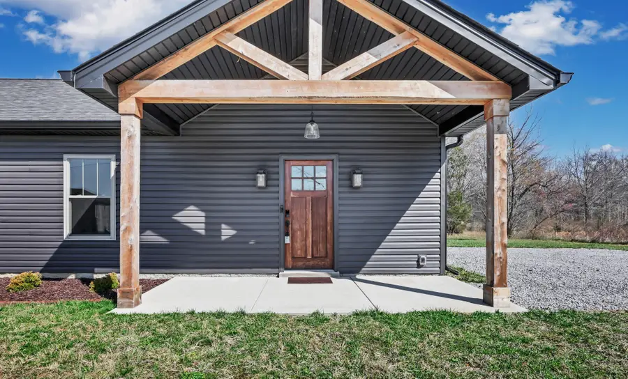 985 Butts Dr, Clarksville, TN 37042 - #2