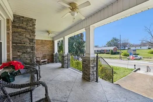 208 N Main St, Cornersville, TN 37047 - #3