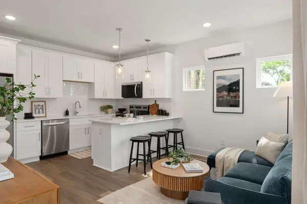 121 Straton Street, Nashville, TN 37216