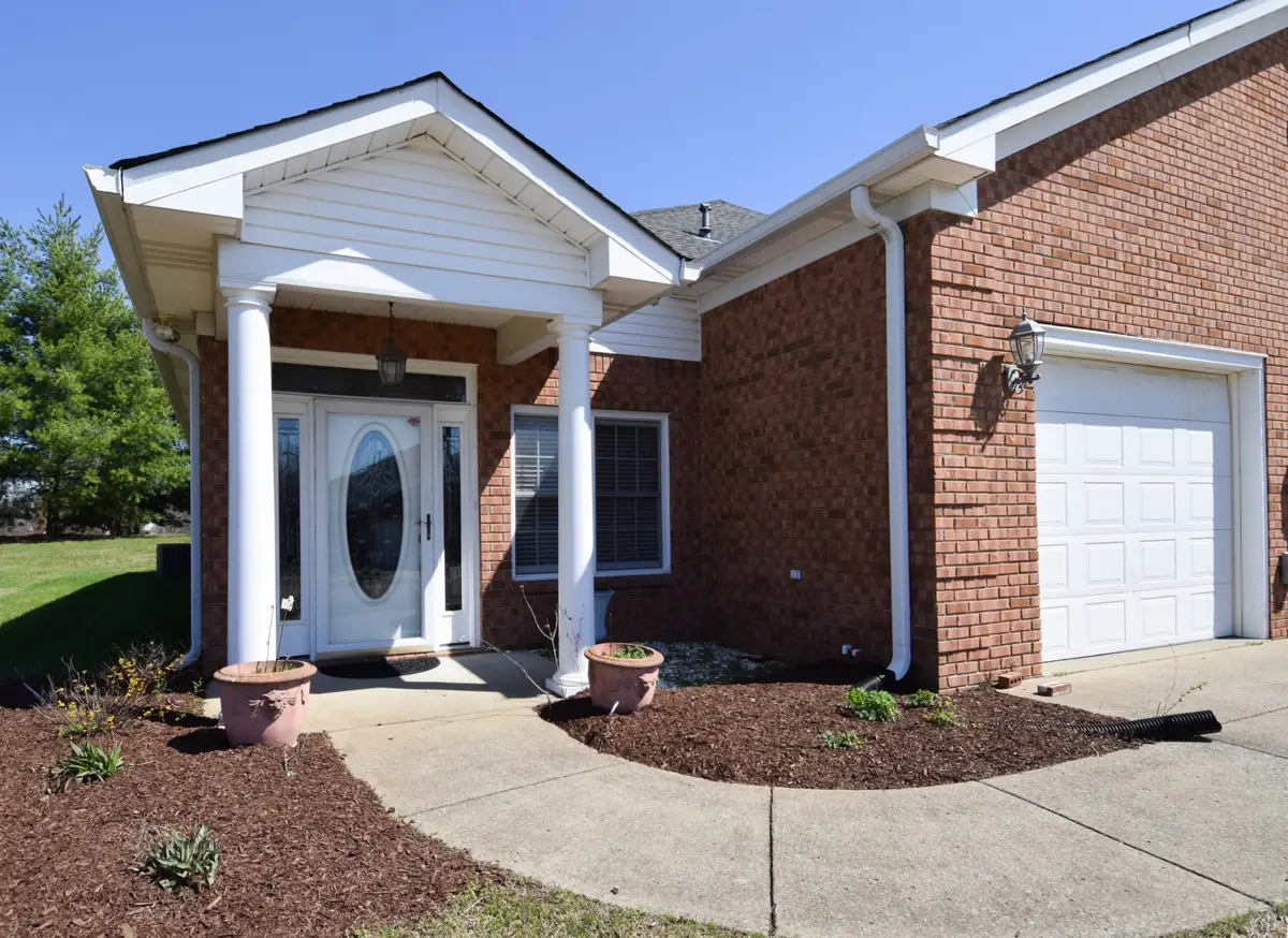 441 Brady Ln, Gallatin, TN 37066 - #1