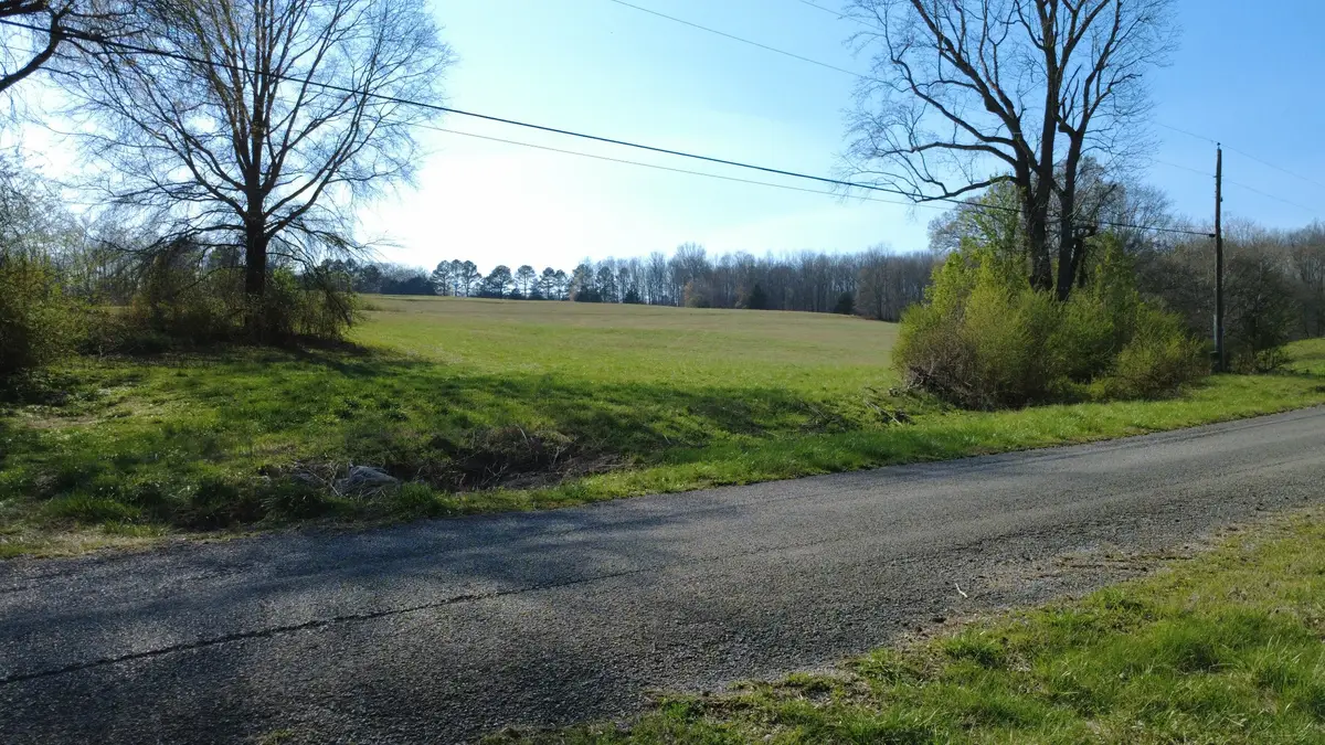 100 Concord Rd, Leoma, TN 38468 - #1