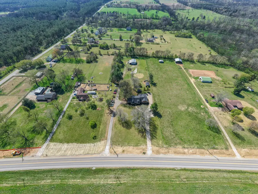 2685 Hampshire Pike, Columbia, TN 38401 - #2