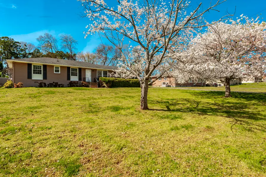 120 Roberta Dr, Hendersonville, TN 37075 - #2