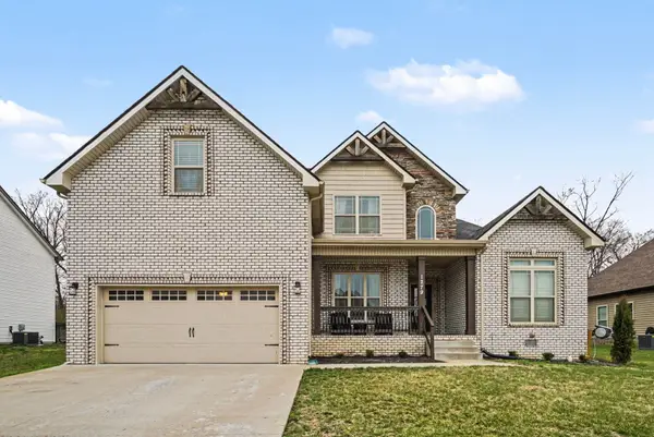 1279 Highgrove Ln, Clarksville, TN 37043