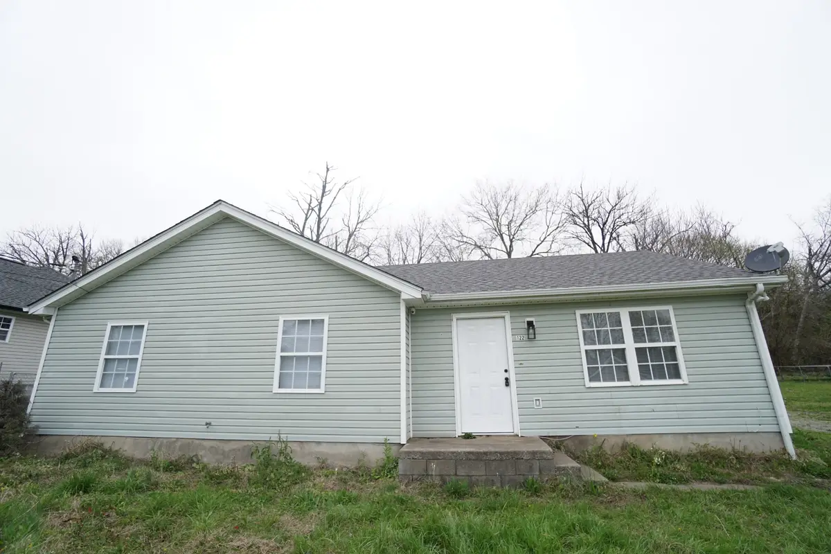 122 Oakdale St, Shelbyville, TN 37160 - #1