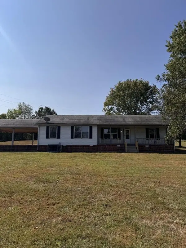 5470 Stacy Springs Rd, Springfield, TN 37172 - #1