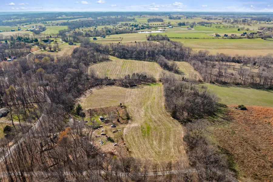 4154 Fykes Grove Rd, Cedar Hill, TN 37032 - #2