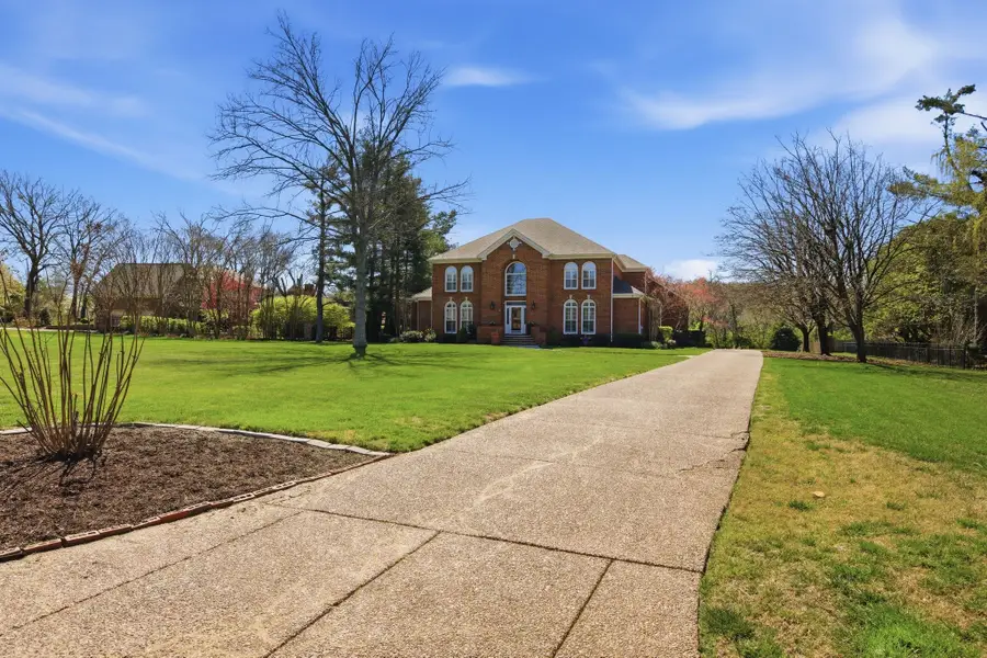 9213 Hunterboro Dr, Brentwood, TN 37027 - #3
