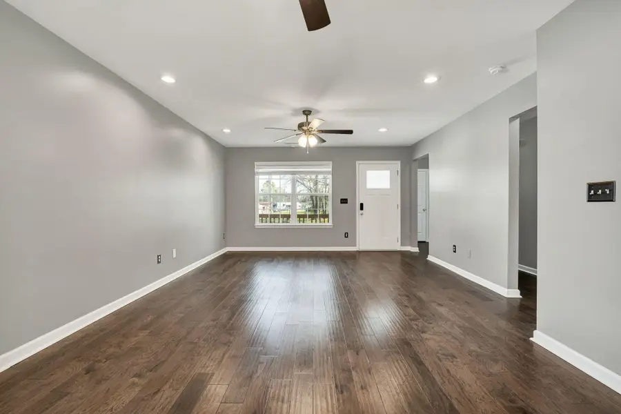 6008 Fisk Avenue, Chattanooga, TN 37421 - #3