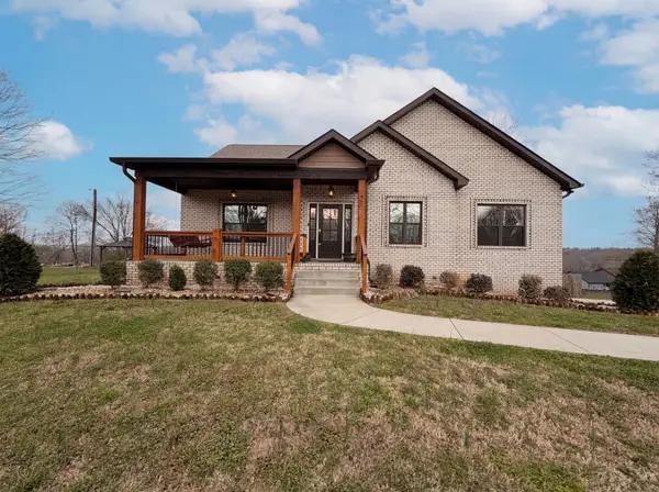 996 Gratton Rd, Clarksville, TN 37043