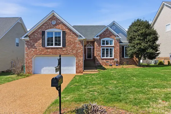 1311 Saybrook Xing, Thompsons Station, TN 37179