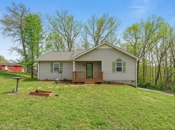 517 Skyview Dr, Ashland City, TN 37015