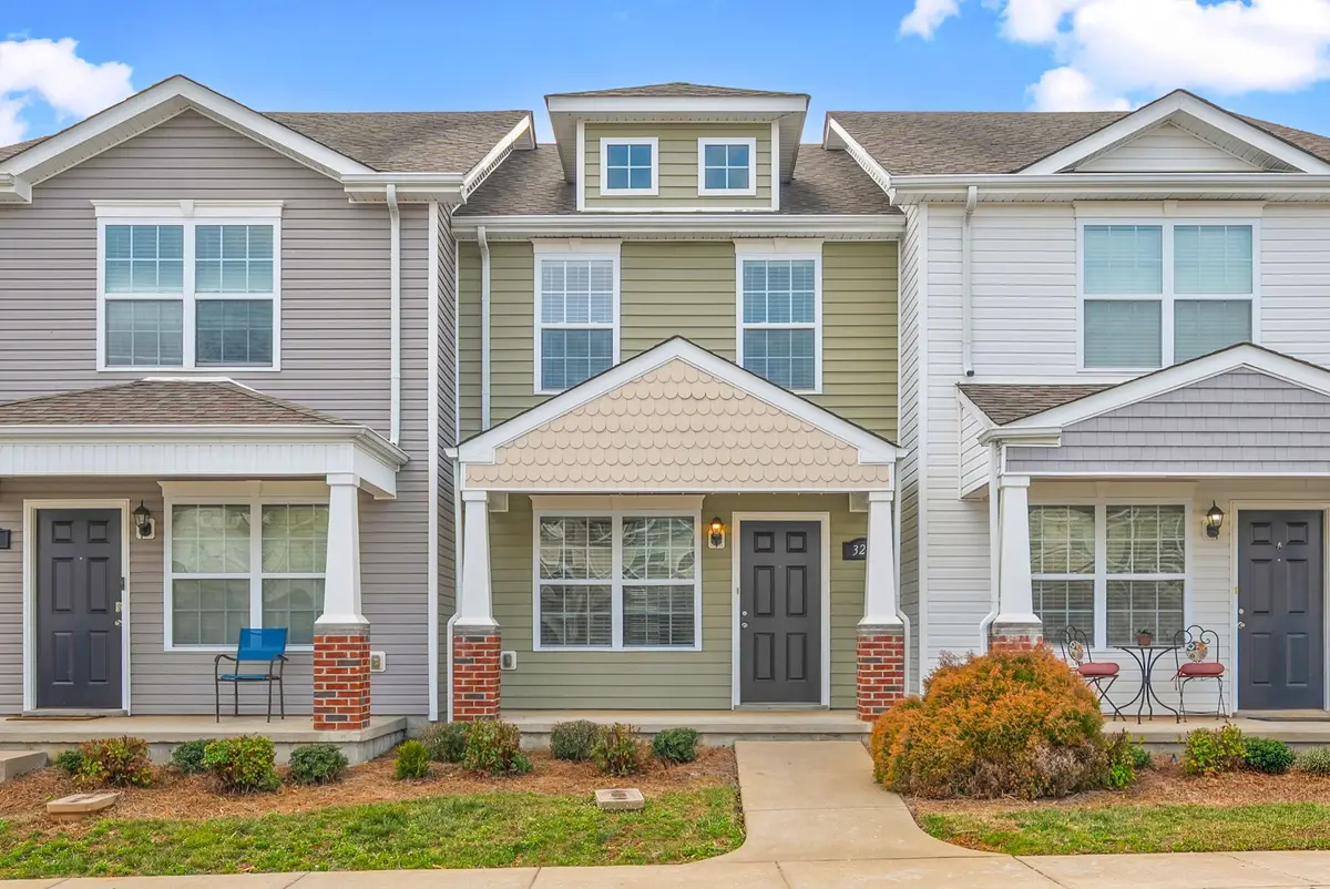 324 Sam Houston Cir, Clarksville, TN 37040 - #1