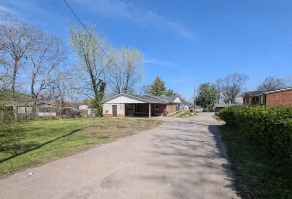 318 E 11th St, Columbia, TN 38401