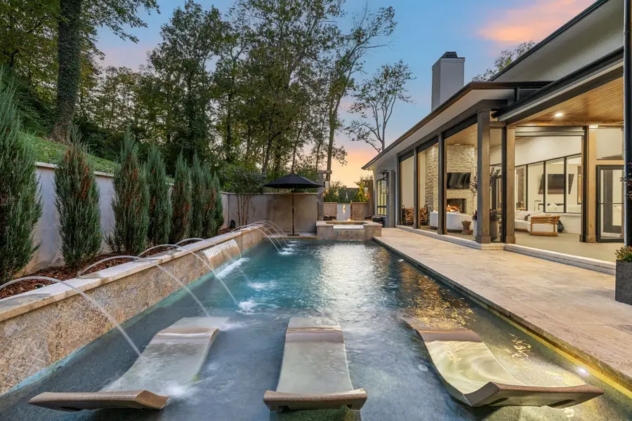 1323 Harding Pl, Nashville, TN 37215 - #3