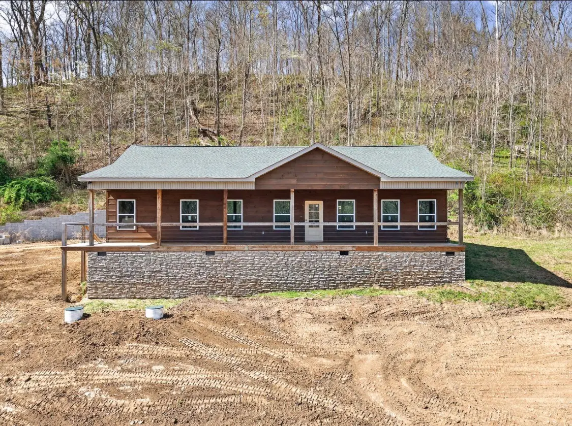 190 Park Dr, Silver Point, TN 38582 - #1