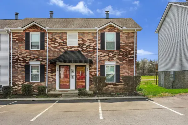 224 Edgewood Dr, Hendersonville, TN 37075