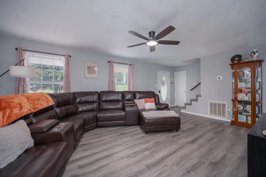 115 Pin Oaks Ln, Hohenwald, TN 38462 - #2