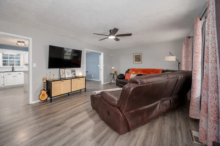 115 Pin Oaks Ln, Hohenwald, TN 38462 - #3