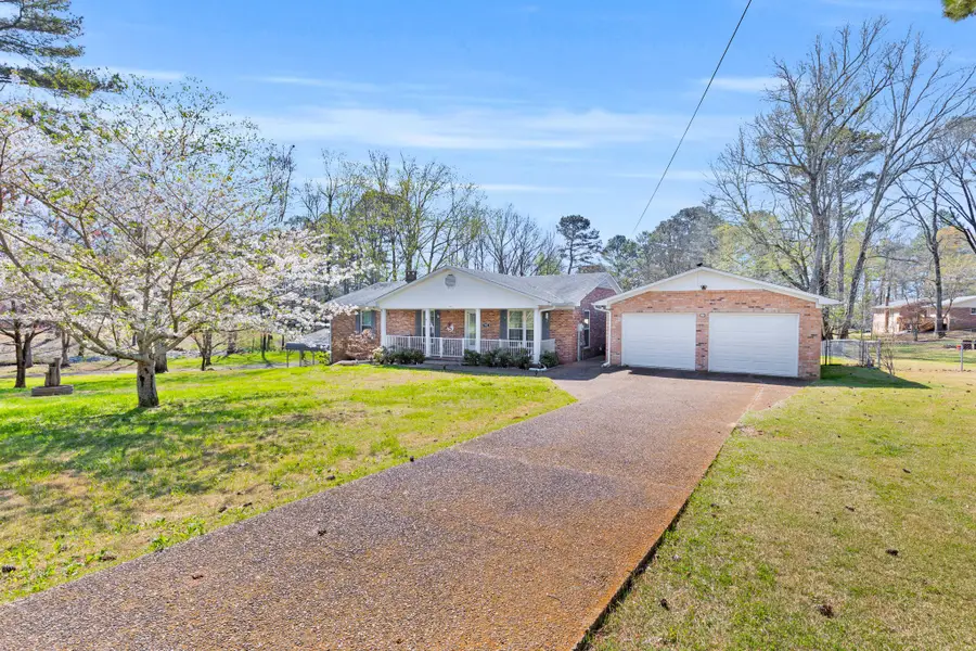 1993 Branch Dr, Lawrenceburg, TN 38464 - #2