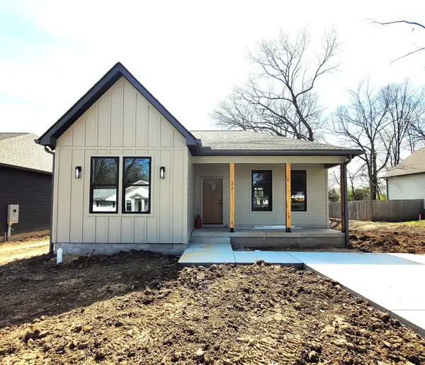 321 Jackson St, White Bluff, TN 37187