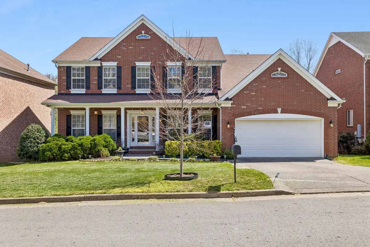 9733 Valley Springs Dr, Brentwood, TN 37027 - #1