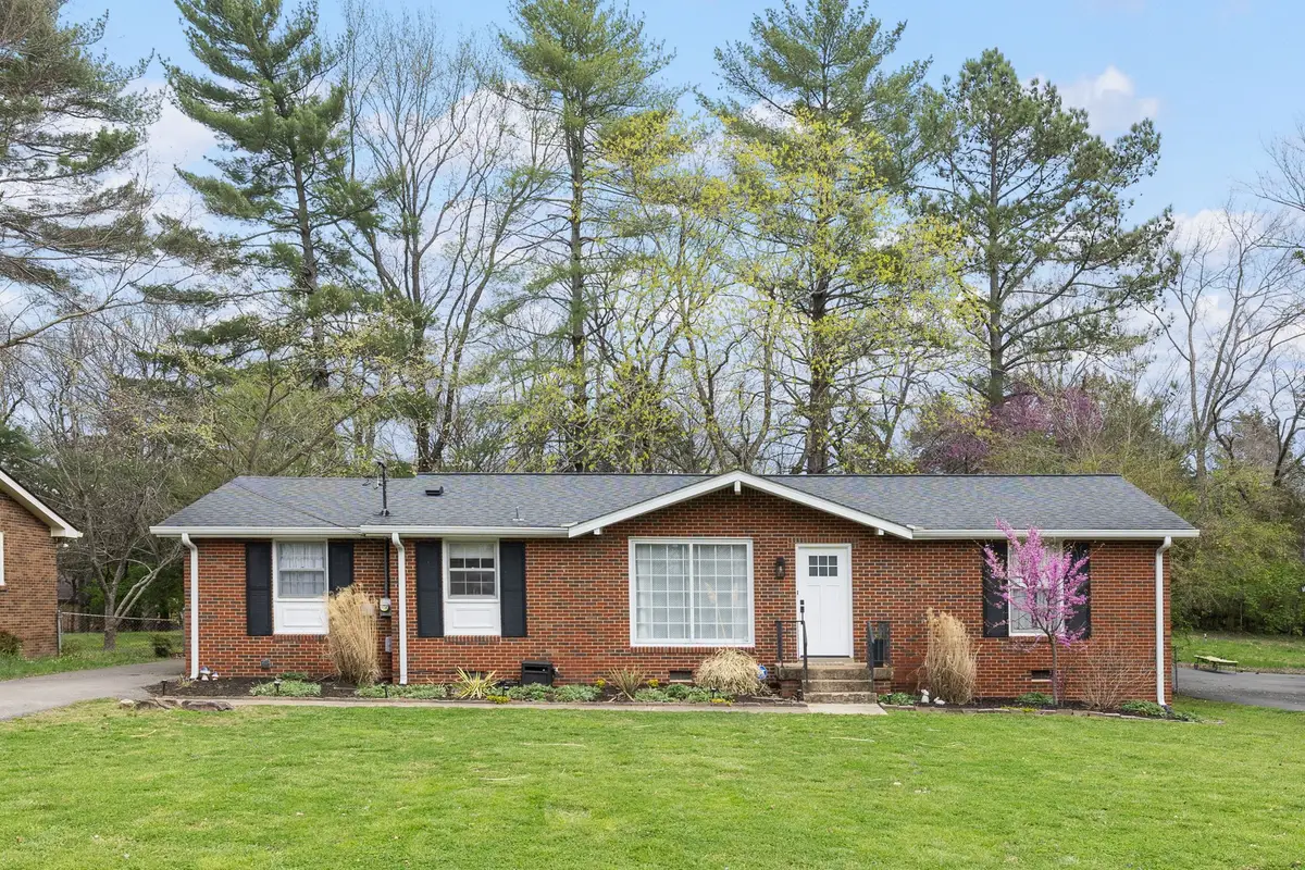 7241 Willow Creek Dr, Nashville, TN 37221 - #1