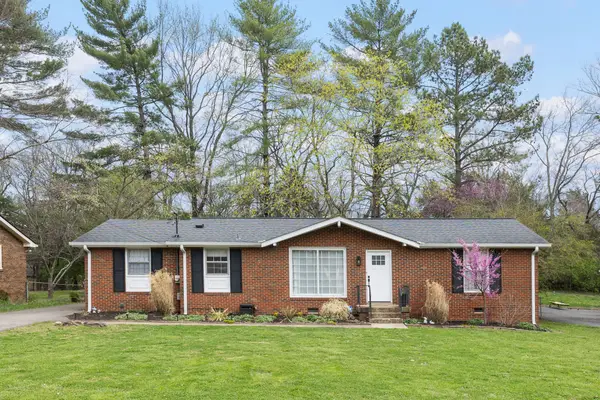 7241 Willow Creek Dr, Nashville, TN 37221