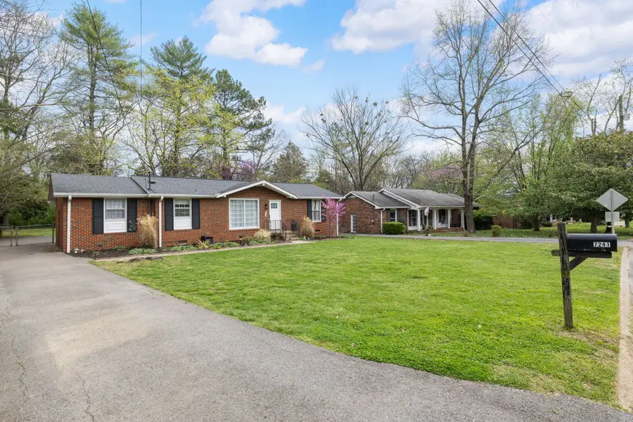 7241 Willow Creek Dr, Nashville, TN 37221 - #2