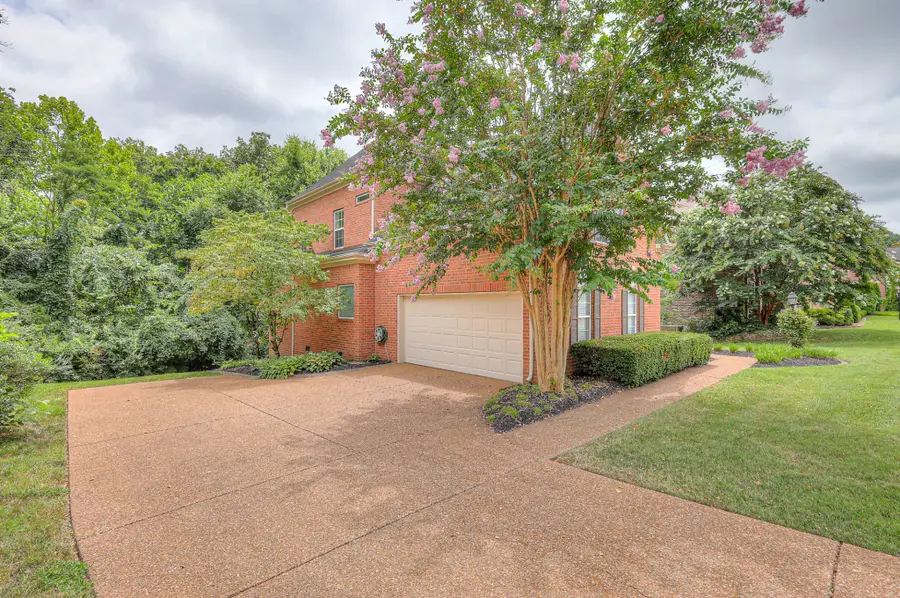 8025 Poplarwood Rd, Nashville, TN 37221 - #2