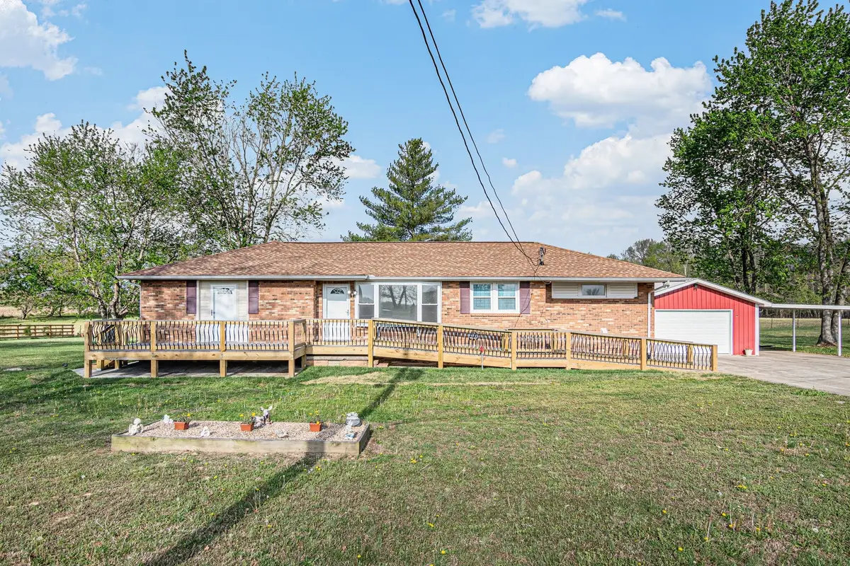 2650 Cook Rd, Woodlawn, TN 37191 - #1