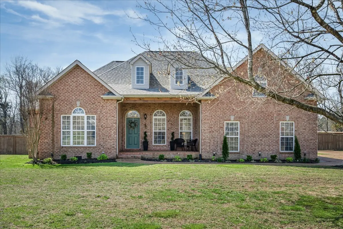 307 Barton Ferry Ct, Lebanon, TN 37087 - #1