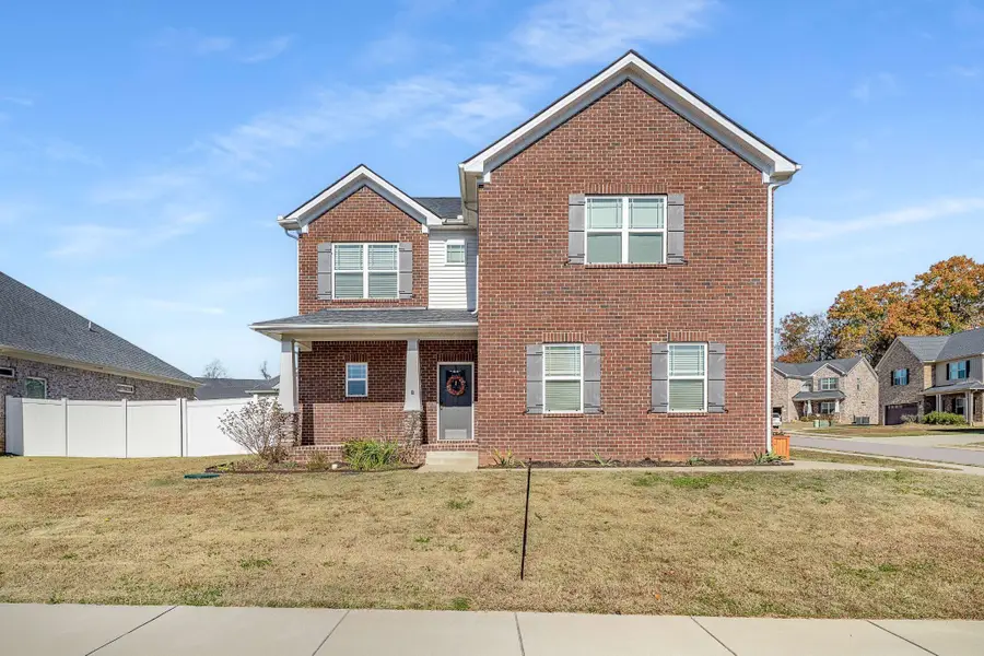 719 Reflections Ln, Pleasant View, TN 37146 - #2