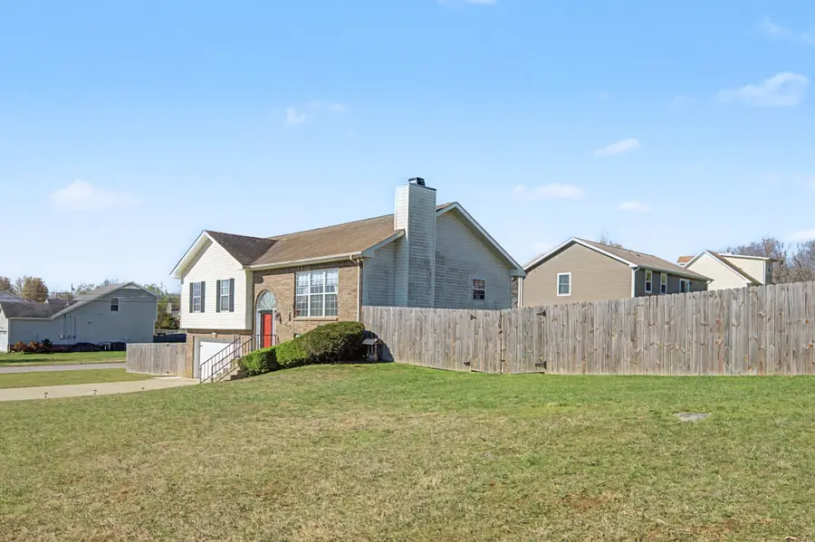 3129 Whitetail Dr, Clarksville, TN 37043 - #3