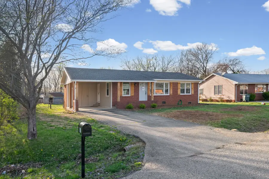 3425 Leland Cir, Hopkinsville, KY 42240 - #2