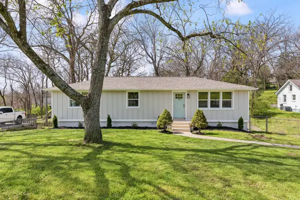 152 Cranwill Dr, Hendersonville, TN 37075