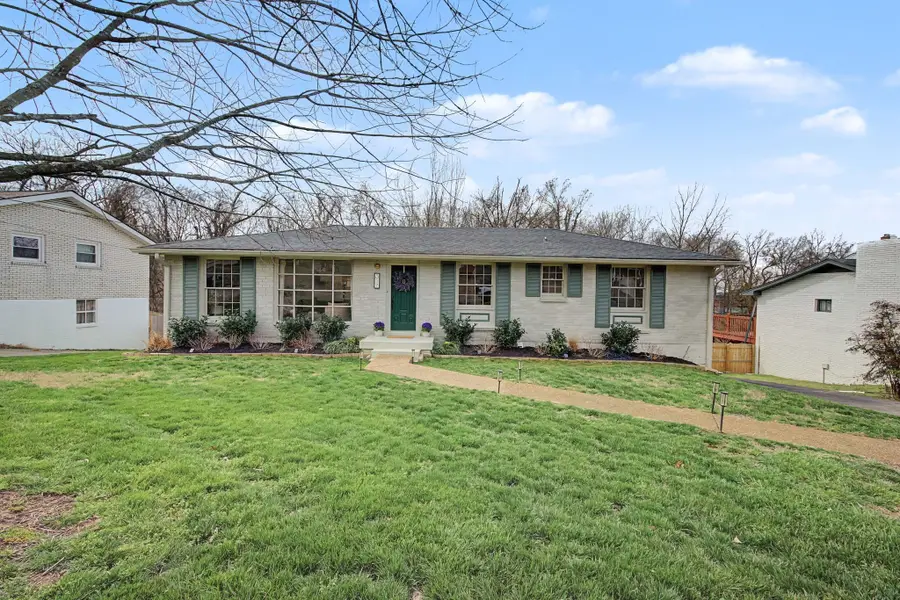 317 Bonnavue Dr, Hermitage, TN 37076 - #2