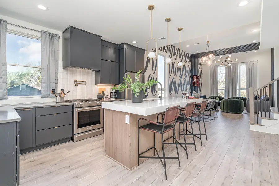 1009 Summit Ave, Nashville, TN 37203 - #2