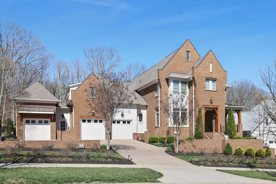 8642 Belladonna Dr, College Grove, TN 37046 - #2