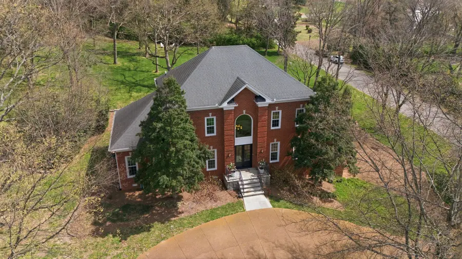 9241 Hunterboro Dr, Brentwood, TN 37027 - #2