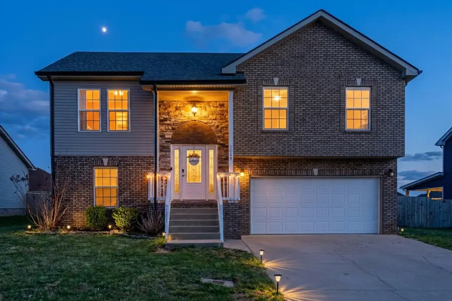 1049 Charles Thomas Dr, Clarksville, TN 37042 - #2