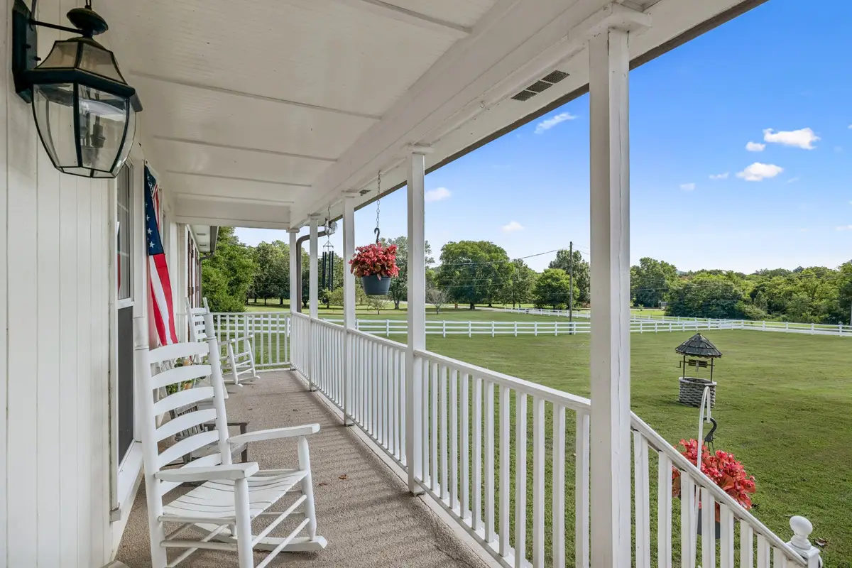 6227 Ladd Rd, Franklin, TN 37067 - #1